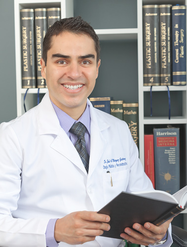 Dr. Erik Agustín